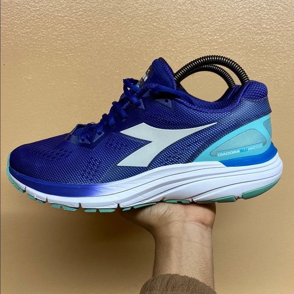 Diadora Mythos 3 BluShield Running Sneakers Bundle - Picture 4 of 17